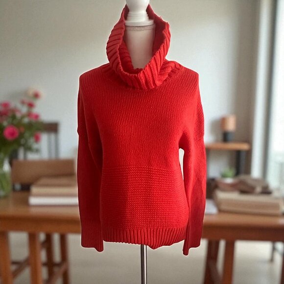 GAP Women’s Red Knit Turtleneck Sweater Size Medium - Picture 1 of 6